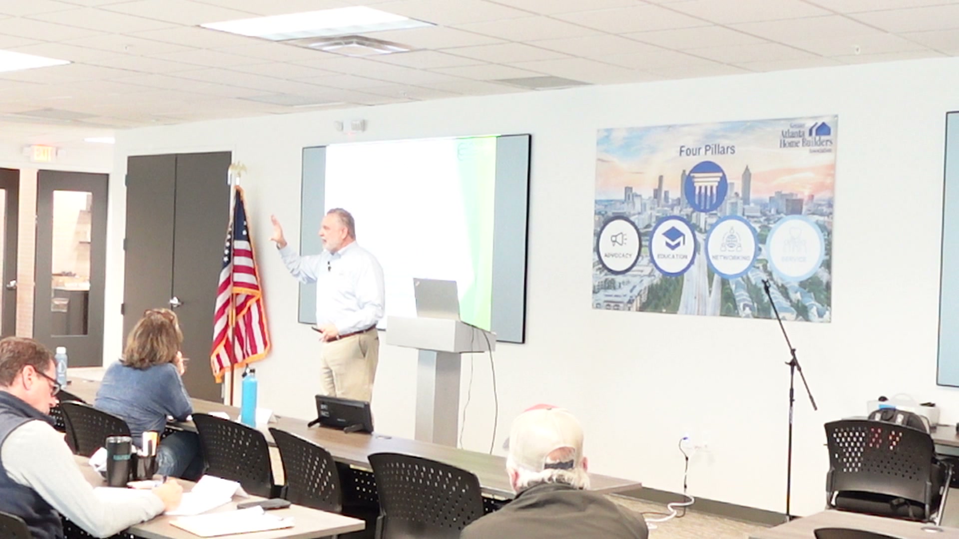 Bobby Mink teaching the Priority Management class at the HBA